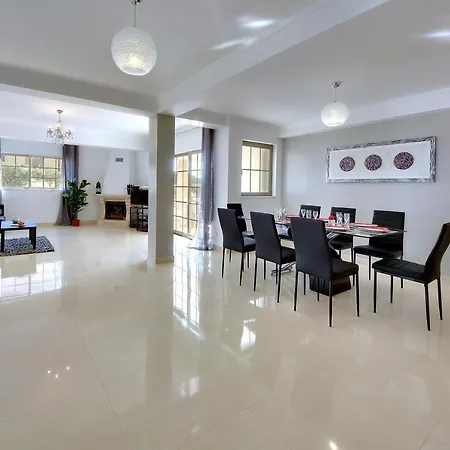 Vila Machado By Popular Villas
